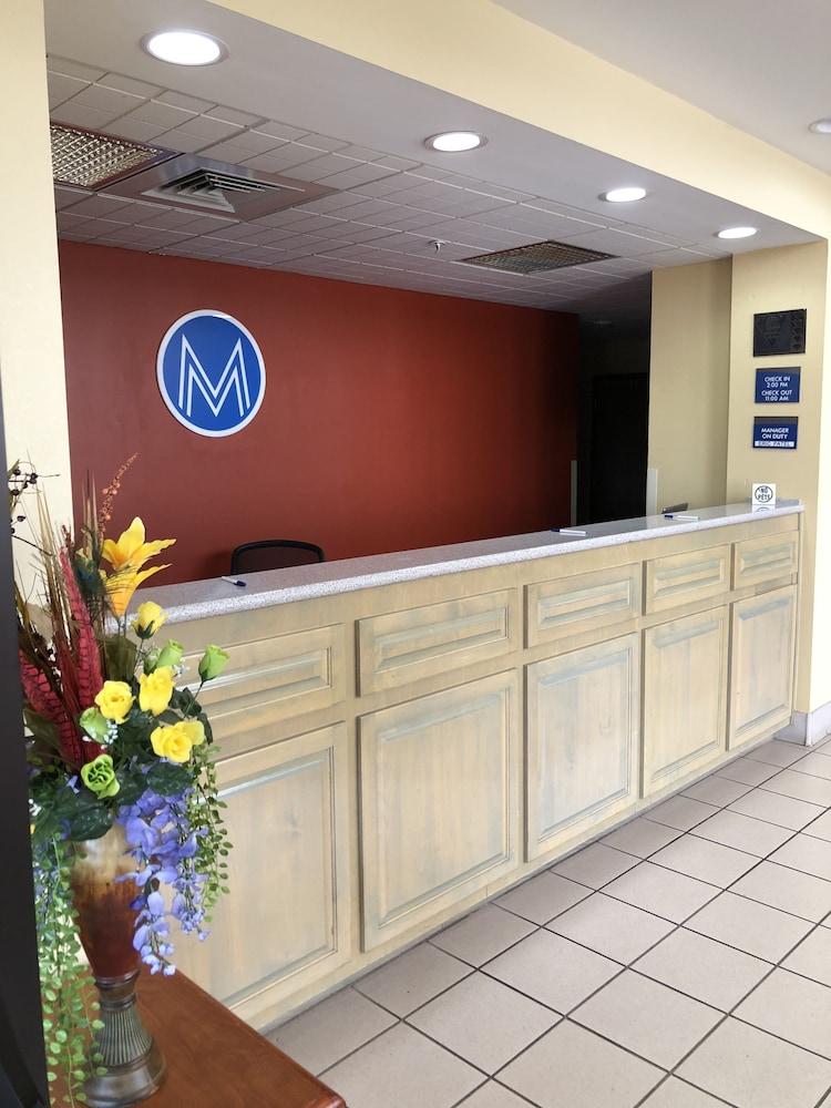Millennium Inn Ellisville 外观 照片