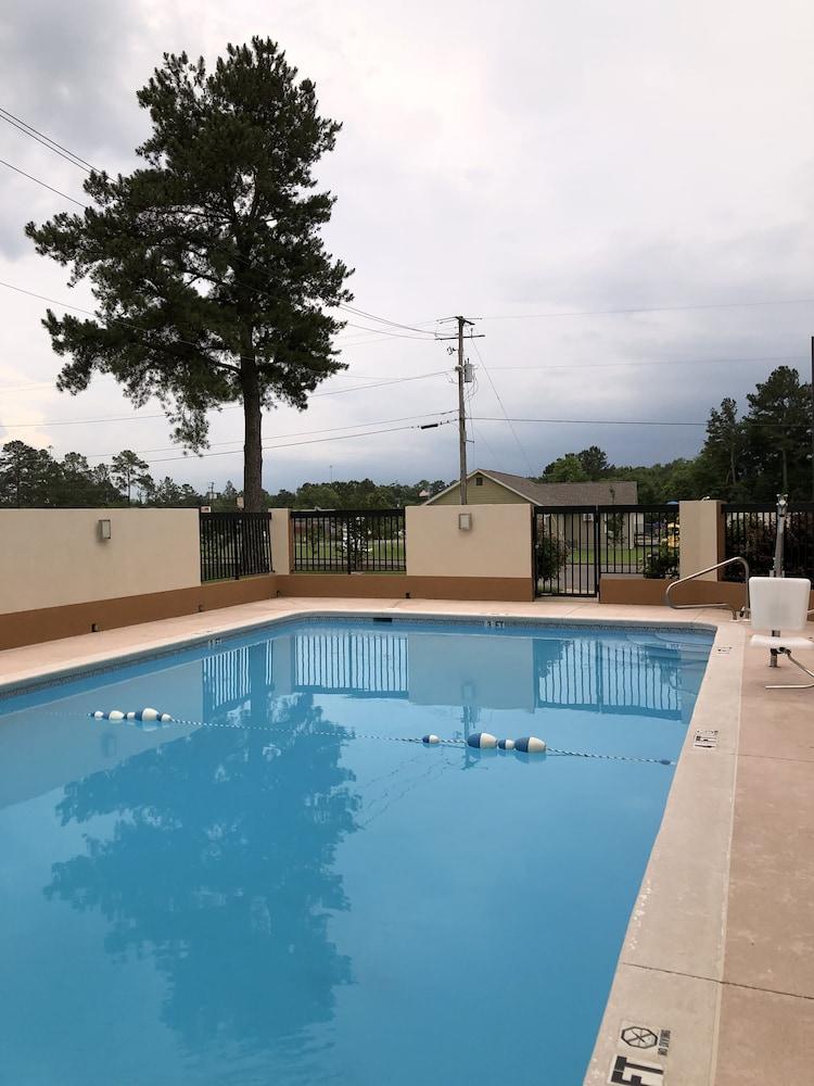 Millennium Inn Ellisville 外观 照片