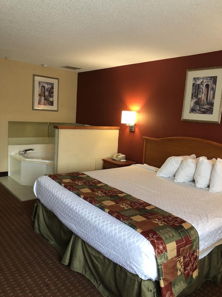 Millennium Inn Ellisville 外观 照片
