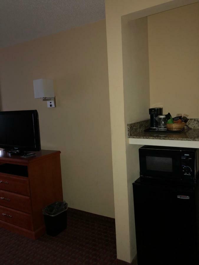 Millennium Inn Ellisville 外观 照片